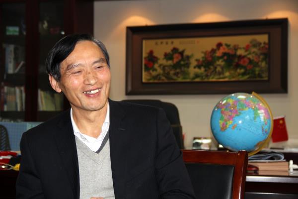 1439368736337067.jpg 南洋木業董事長莊中南.JPG