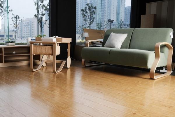 多元化趨勢漸顯 地板企業(yè)發(fā)展需多角度出發(fā).jpg 多元化趨勢漸顯 地板企業(yè)發(fā)展需多角度出發(fā).jpg