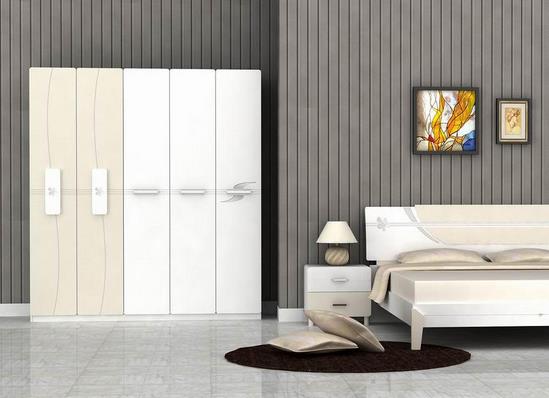 緊跟時勢加強創新 衣柜企業“華麗轉變”.jpg 緊跟時勢加強創新 衣柜企業“華麗轉變”.jpg