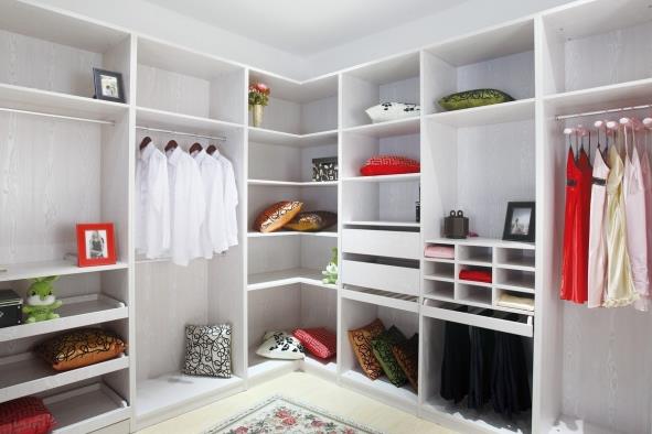 如何看待“錢途”無量的衣柜市場.jpg 如何看待“錢途”無量的衣柜市場.jpg