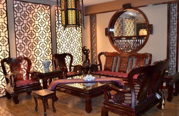 紅木原材料價格有一定降幅.jpg 紅木原材料價格有一定降幅.jpg