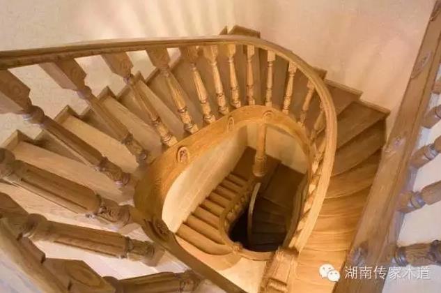 傳家木道整木家居定制——精致樓梯方案設(shè)計(jì).jpg 傳家木道整木家居定制——精致樓梯方案設(shè)計(jì).jpg