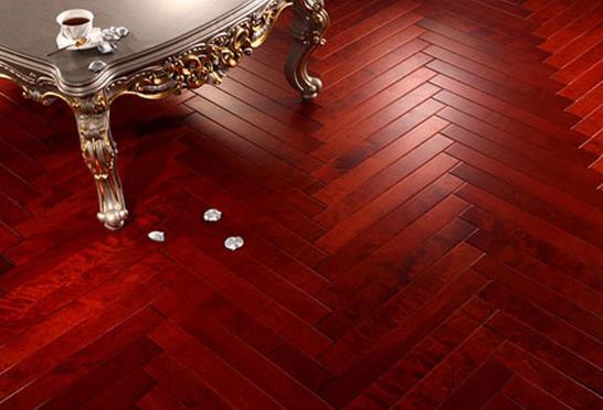 選購地板產品中 質量不能只看標識.jpg 選購地板產品中 質量不能只看標識.jpg