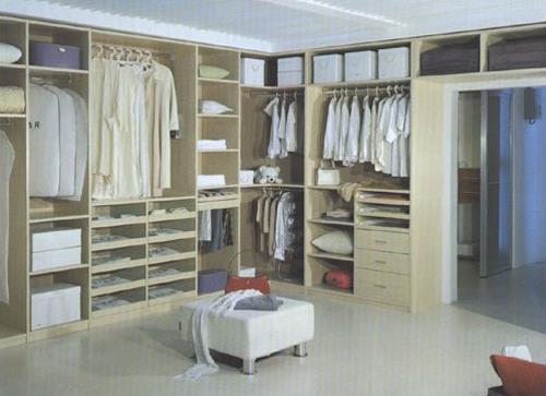 “加法”戰術泛濫 衣柜企業切勿盲目.jpg “加法”戰術泛濫 衣柜企業切勿盲目.jpg