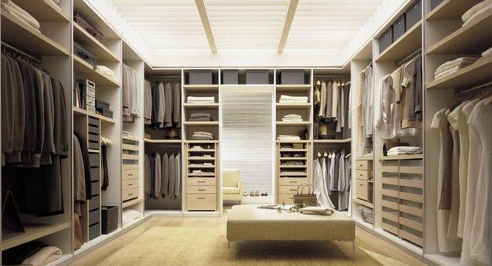 衣柜企業把握住了營銷的優勢才能“一枝獨秀”.jpg 衣柜企業把握住了營銷的優勢才能“一枝獨秀”.jpg