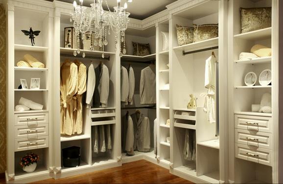 衣柜企業提升硬實力走“新型價格戰”之路.jpg 衣柜企業提升硬實力走“新型價格戰”之路.jpg