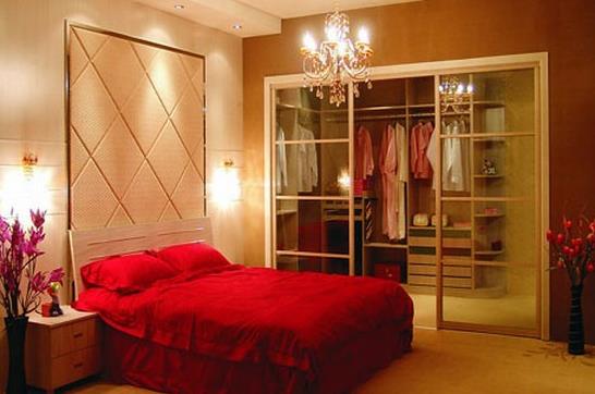 衣柜市場理應向前發展,但為何會出現受阻情況呢.jpg 衣柜市場理應向前發展,但為何會出現受阻情況呢.jpg