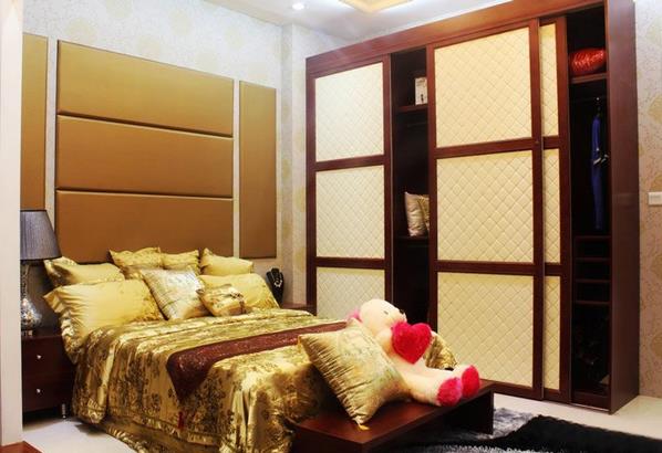 衣柜“智能化”,靠譜么?.jpg 衣柜“智能化”,靠譜么?.jpg