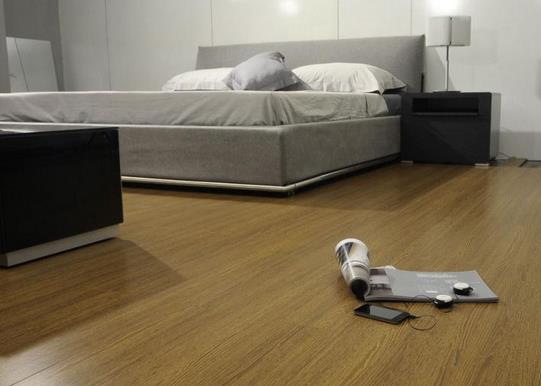 地板企業(yè)征戰(zhàn)電商受阻 需協(xié)調(diào)線上線下發(fā)展.jpg 地板企業(yè)征戰(zhàn)電商受阻 需協(xié)調(diào)線上線下發(fā)展.jpg