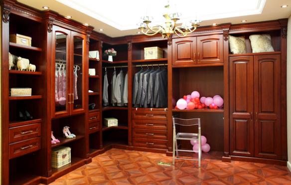 衣柜企業打造四大核心競爭力勢在必行.jpg 衣柜企業打造四大核心競爭力勢在必行.jpg