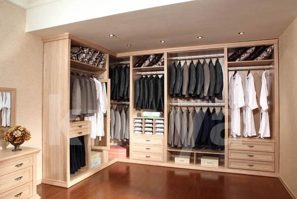 衣柜企業走定制化之路,應加強創新升級技術.png 衣柜企業走定制化之路,應加強創新升級技術.png