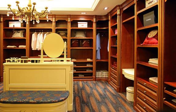 衣柜企業在進行品牌宣傳時,讓消費者變成“宣傳者”.jpg 衣柜企業在進行品牌宣傳時,讓消費者變成“宣傳者”.jpg