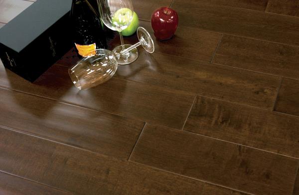 地板企業(yè)與時(shí)代接軌,用創(chuàng)新迎接未來(lái)的挑戰(zhàn).jpg 地板企業(yè)與時(shí)代接軌,用創(chuàng)新迎接未來(lái)的挑戰(zhàn).jpg