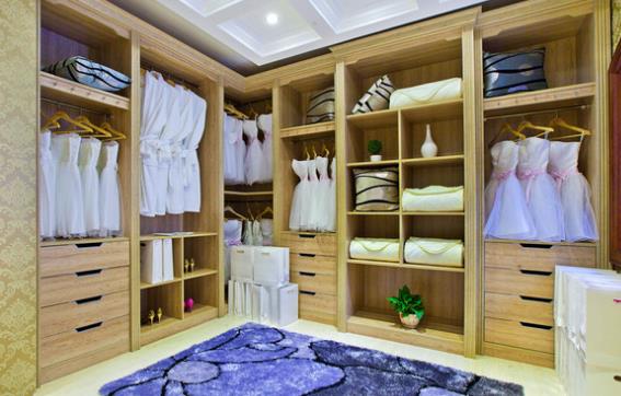 衣柜品牌開辟新商業藍海融合成大勢.jpg 衣柜品牌開辟新商業藍海融合成大勢.jpg