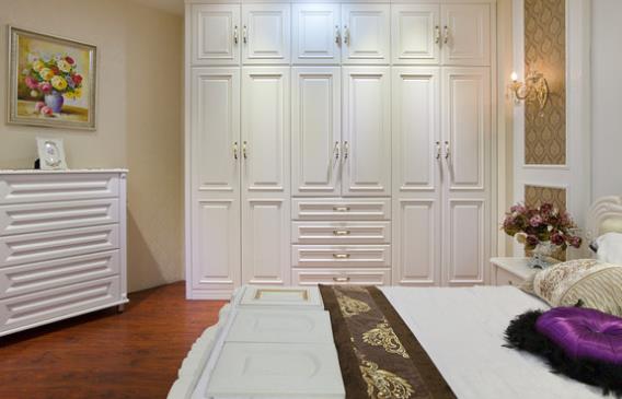 進軍互聯網,衣柜企業勿進入“認識誤區”.jpg 進軍互聯網,衣柜企業勿進入“認識誤區”.jpg