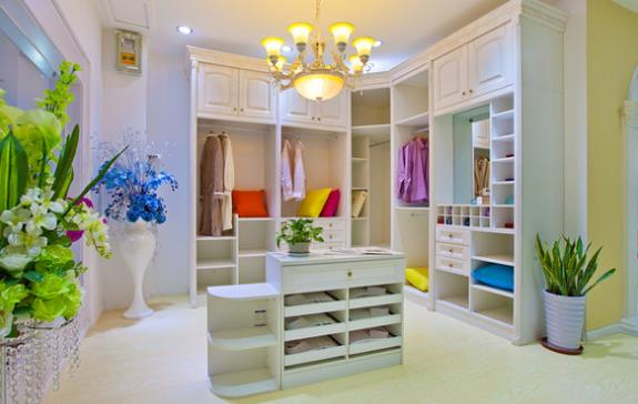 避免“空城計”衣柜經銷商發揮網絡社區效應.jpg 避免“空城計”衣柜經銷商發揮網絡社區效應.jpg