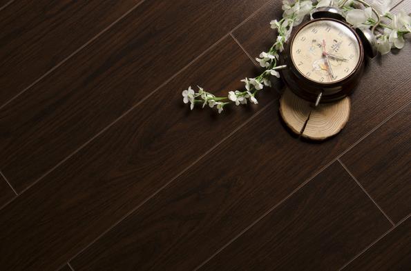 行業環境進入淡季,地板企業該如何韜光養晦積攢實力.jpg 行業環境進入淡季,地板企業該如何韜光養晦積攢實力.jpg