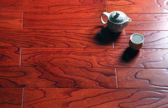 地板企業需注重產品價格等本質工作.jpg 地板企業需注重產品價格等本質工作.jpg