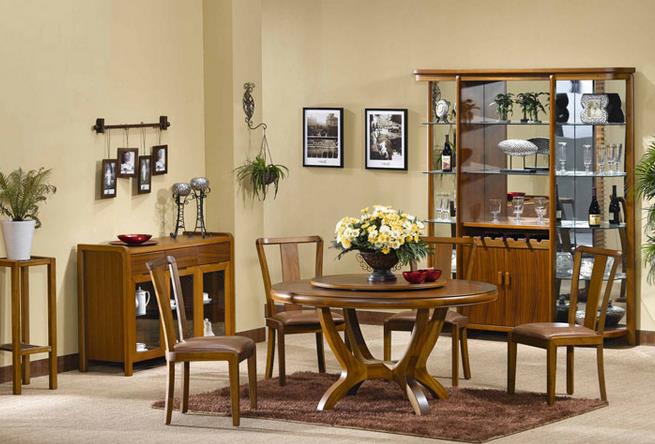 消費者選購木制家居時,應(yīng)從五方面入手.jpg 消費者選購木制家居時,應(yīng)從五方面入手.jpg