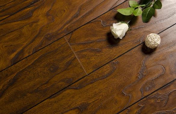 地板企業如何在轉型大勢之下謀得更為長遠的發展.jpg 地板企業如何在轉型大勢之下謀得更為長遠的發展.jpg