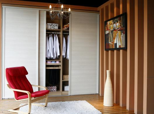 衣柜企業應緊跟時代發展趨勢,實現企業的環保升級.jpg 衣柜企業應緊跟時代發展趨勢,實現企業的環保升級.jpg