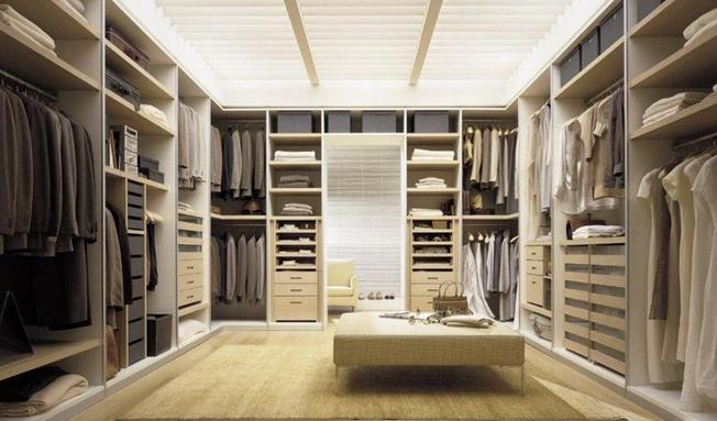 衣柜企業(yè)敢于創(chuàng)新才能傲立于行業(yè)潮頭.jpg 衣柜企業(yè)敢于創(chuàng)新才能傲立于行業(yè)潮頭.jpg