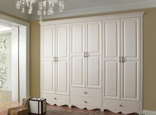 企業需用實力換取衣柜行業的發言權.jpg 企業需用實力換取衣柜行業的發言權.jpg