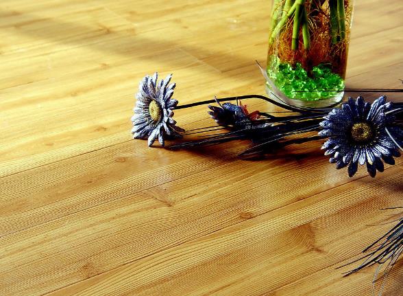 地板企業需理性對待新舊模式的交融.jpg 地板企業需理性對待新舊模式的交融.jpg