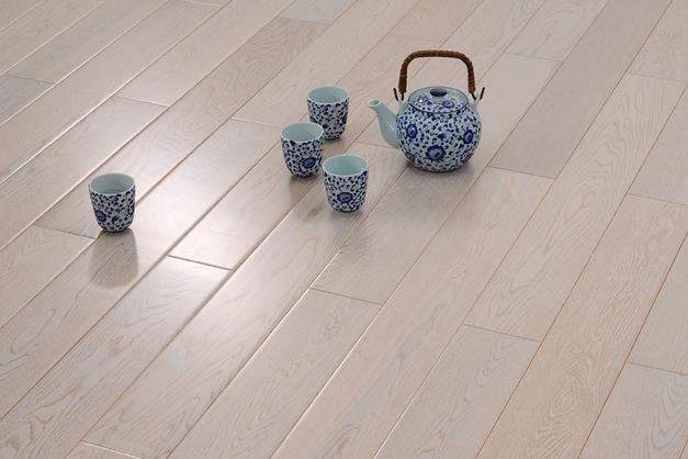 多元化的發展,地板企業發展找準方向是關鍵.jpg 多元化的發展,地板企業發展找準方向是關鍵.jpg