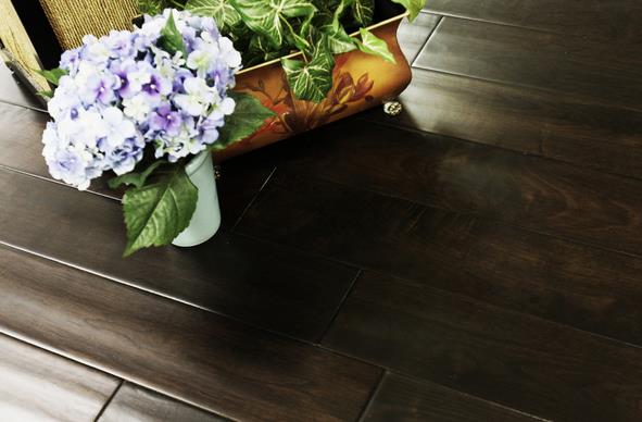 地板企業需要看到,跨界并購并不一定利好.jpg 地板企業需要看到,跨界并購并不一定利好.jpg