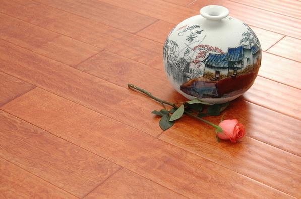 得高軟木地板繼續走紅高端裝修市場.jpg 得高軟木地板繼續走紅高端裝修市場.jpg