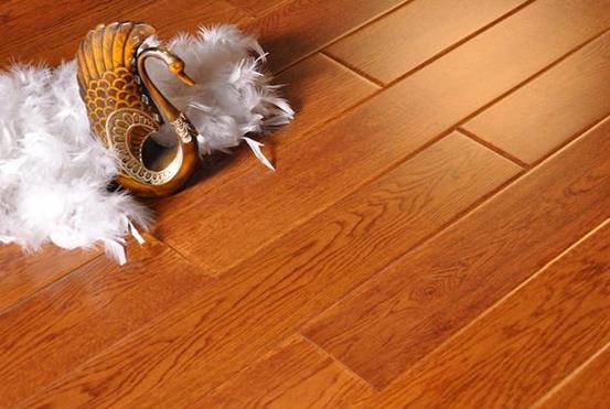 地板企業需注重電商渠道和傳統渠道之間的矛盾.jpg 地板企業需注重電商渠道和傳統渠道之間的矛盾.jpg