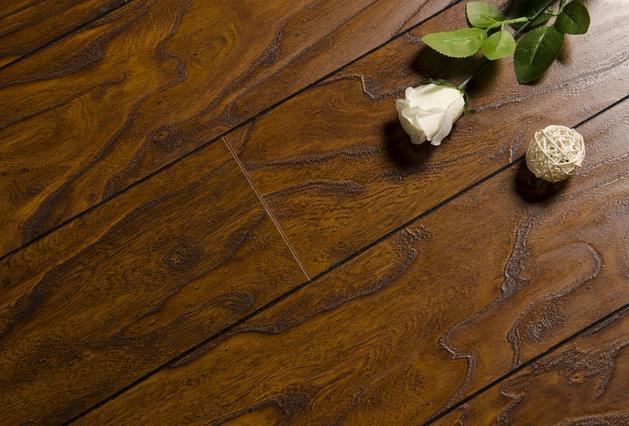 地板企業需重視產品品質,增強產品附加值.jpg 地板企業需重視產品品質,增強產品附加值.jpg