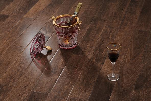 從實際出發才是地板企業發展的導航燈.jpg 從實際出發才是地板企業發展的導航燈.jpg