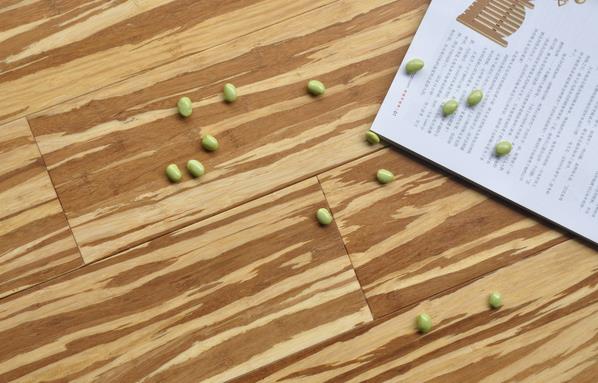 竹地板市場境地尷尬打開國內市場仍然艱難.jpg 竹地板市場境地尷尬打開國內市場仍然艱難.jpg