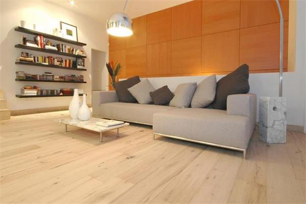 提升品牌形象勢必會成為地板企業(yè)發(fā)展的利器.jpg 提升品牌形象勢必會成為地板企業(yè)發(fā)展的利器.jpg