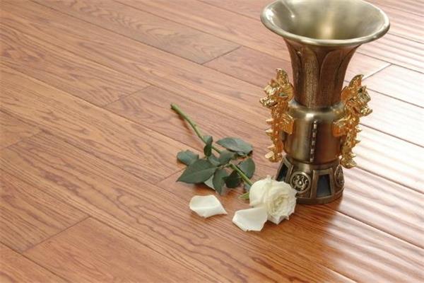 地板市場競爭加劇企業優勝劣汰 .jpg 地板市場競爭加劇企業優勝劣汰 .jpg