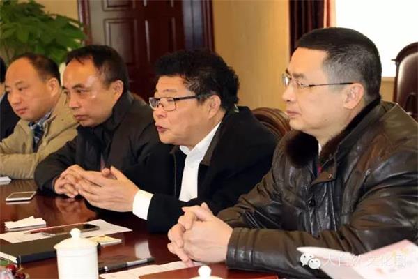 國務院參事團劉燕華一行蒞臨大自然家居參觀指導.jpg 國務院參事團劉燕華一行蒞臨大自然家居參觀指導.jpg