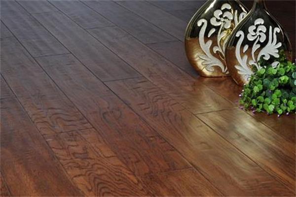 產品質量是地板企業發展重心.jpg 產品質量是地板企業發展重心.jpg