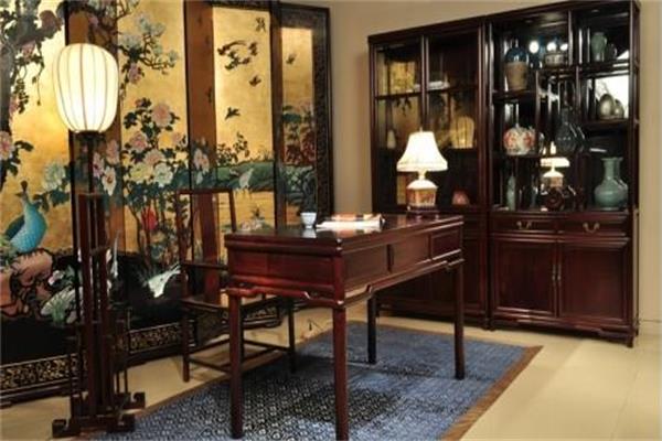 紅木家居行業(yè)互聯(lián)網(wǎng)化“時(shí)間窗口”已至.jpg 紅木家居行業(yè)互聯(lián)網(wǎng)化“時(shí)間窗口”已至.jpg