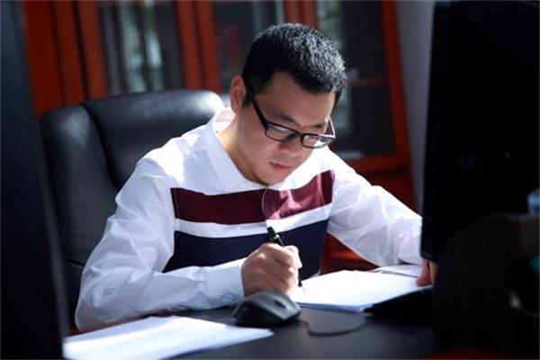 塞納春天整體家裝CEO 劉榮.jpg 塞納春天整體家裝CEO 劉榮.jpg