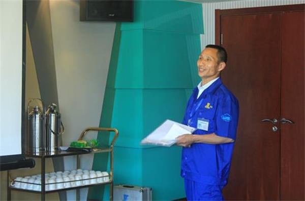 圣象第八屆萬(wàn)人大比武終極決戰(zhàn).jpg 圣象第八屆萬(wàn)人大比武終極決戰(zhàn).jpg