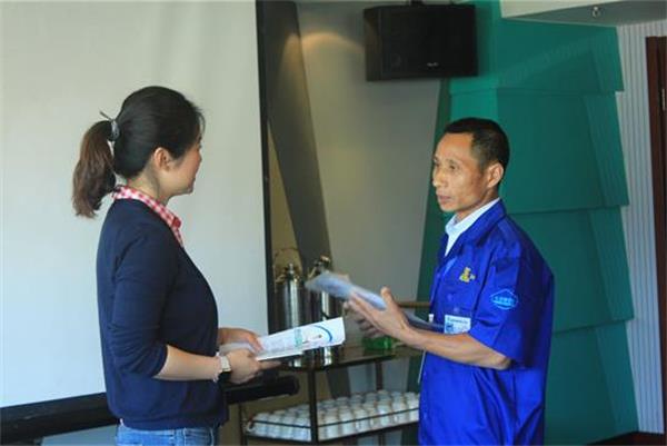 圣象第八屆萬(wàn)人大比武終極決戰(zhàn).jpg 圣象第八屆萬(wàn)人大比武終極決戰(zhàn).jpg