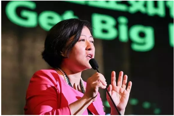 賺了22億的女大學生畢業典禮分享 賺了22億的女大學生畢業典禮分享