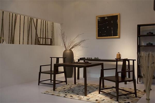 新中式家居從“賣材料”轉(zhuǎn)移到“賣設(shè)計(jì)” 新中式家居從“賣材料”轉(zhuǎn)移到“賣設(shè)計(jì)”