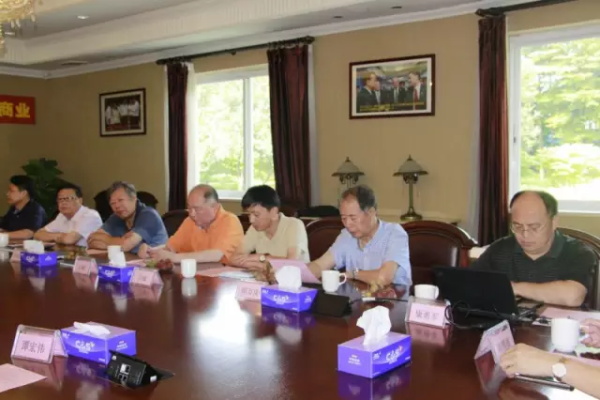 木門行業(yè)G2O峰會(huì)在大自然順利召開 木門行業(yè)G2O峰會(huì)在大自然順利召開