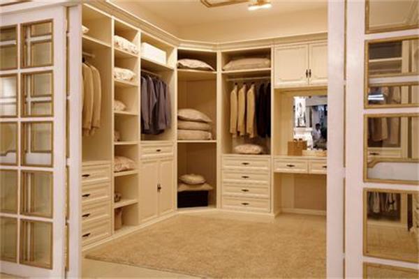 衣柜企業也應傳承“工匠精神” 衣柜企業也應傳承“工匠精神”