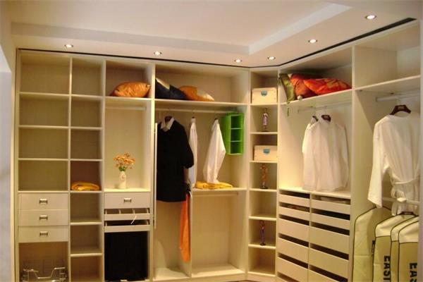 整體衣柜與手工定制大比拼 整體衣柜與手工定制大比拼