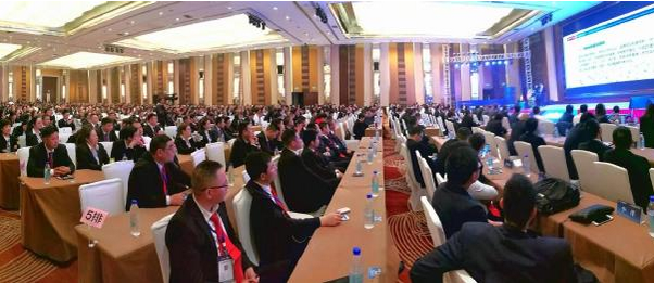 壁高壁紙原木風系列新品發布 引領行業新趨勢 壁高壁紙原木風系列新品發布 引領行業新趨勢