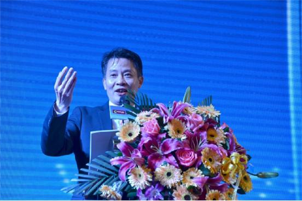 大自然家居看好中國家居業未來黃金20年 大自然家居看好中國家居業未來黃金20年